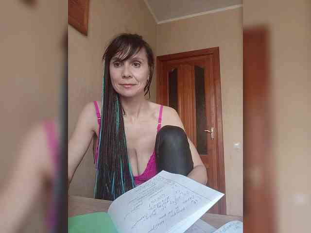 Hellenalonenochka webcam