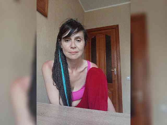 Hellenalonenochka webcam