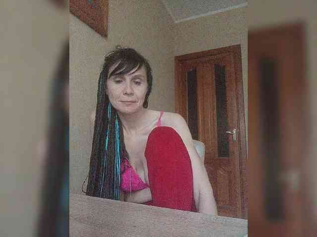 Hellenalonenochka webcam