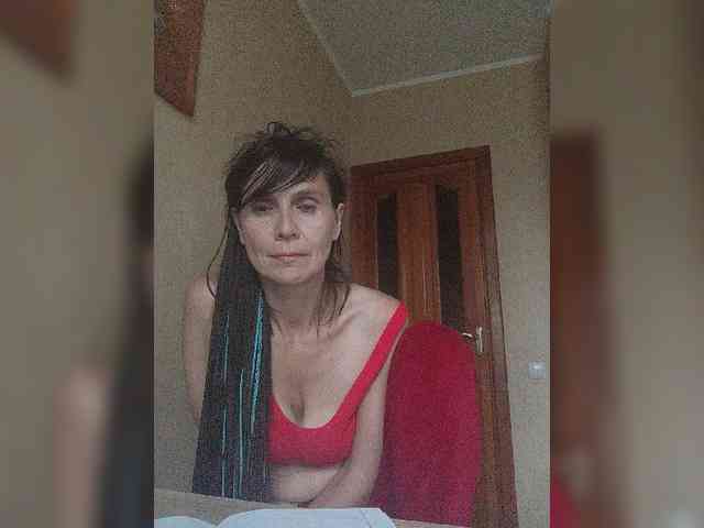 Hellenalonenochka webcam
