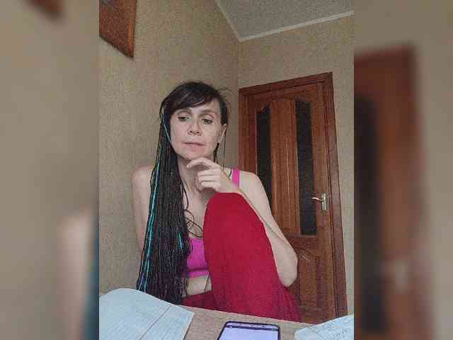 Hellenalonenochka webcam