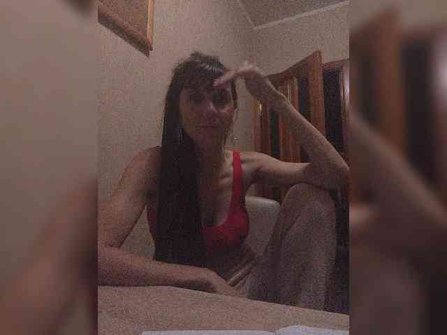 Hellenalonenochka webcam