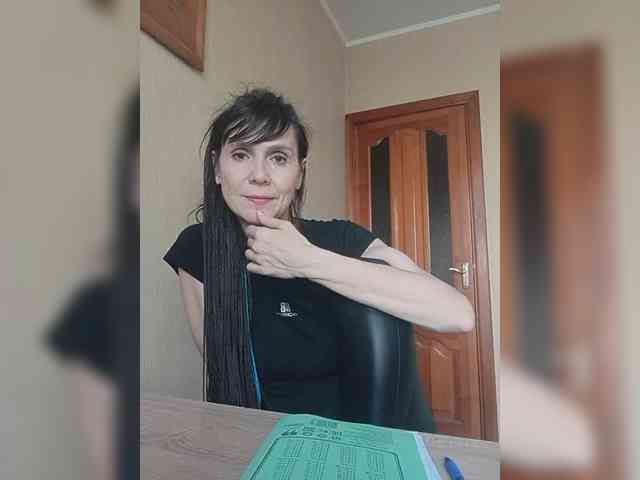 Hellenalonenochka webcam