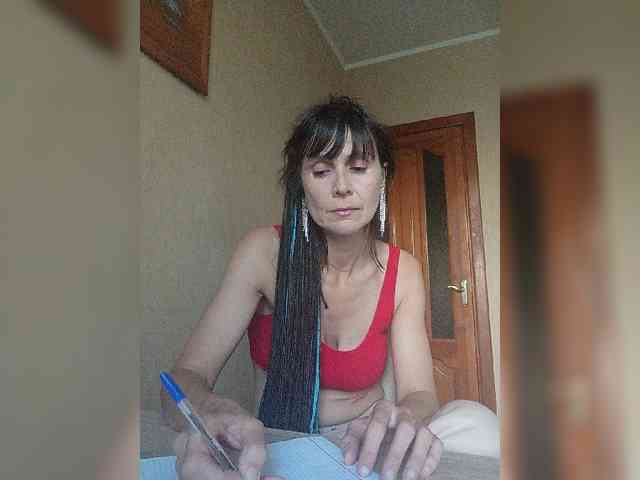 Hellenalonenochka webcam