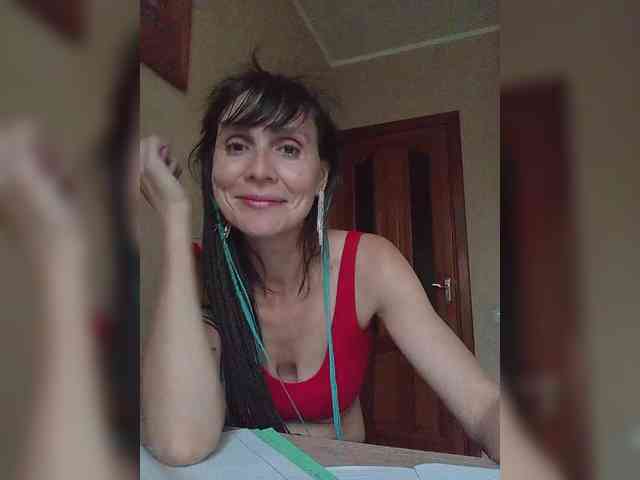 Hellenalonenochka webcam