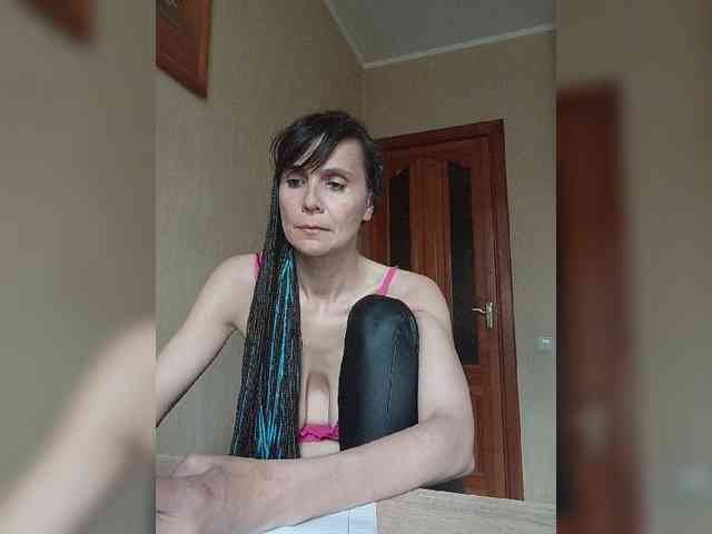Hellenalonenochka webcam