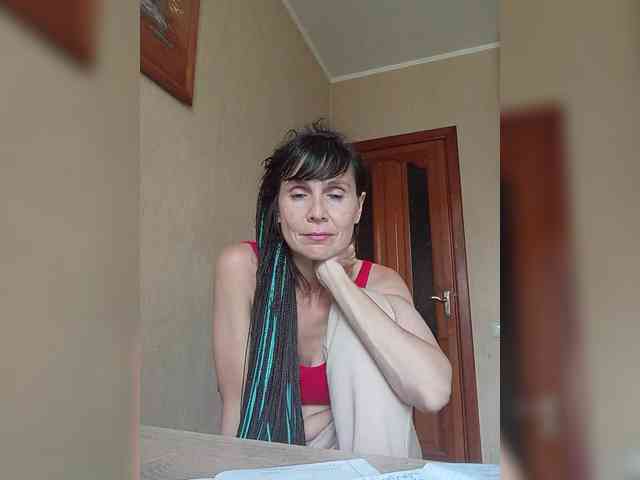 Hellenalonenochka webcam
