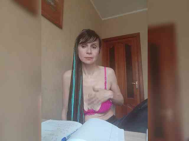 Modelo: Hellenalonenochka