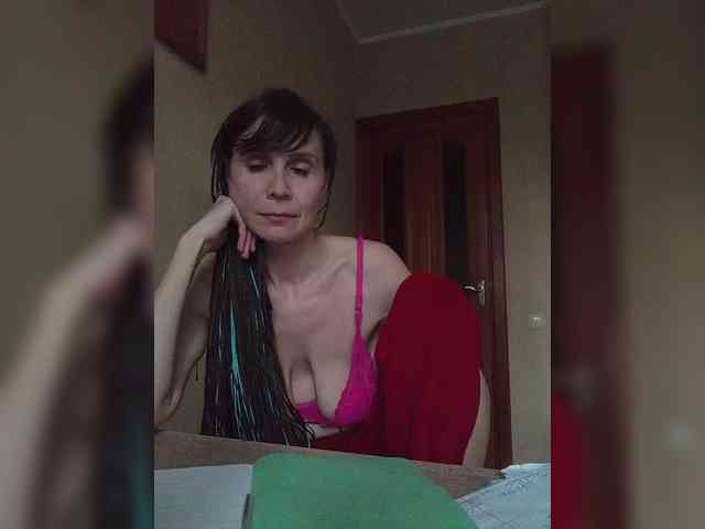 Hellenalonenochka webcam
