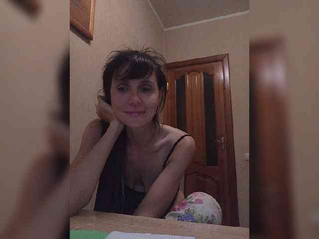Hellenalonenochka webcam