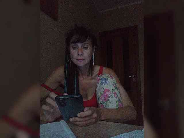 Hellenalonenochka webcam