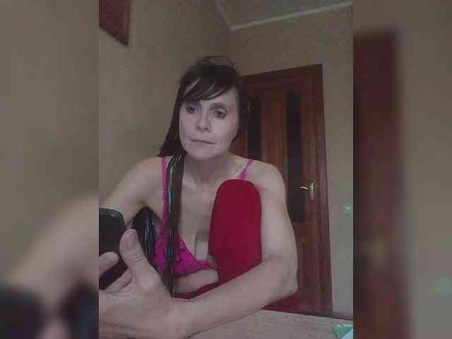 Hellenalonenochka webcam