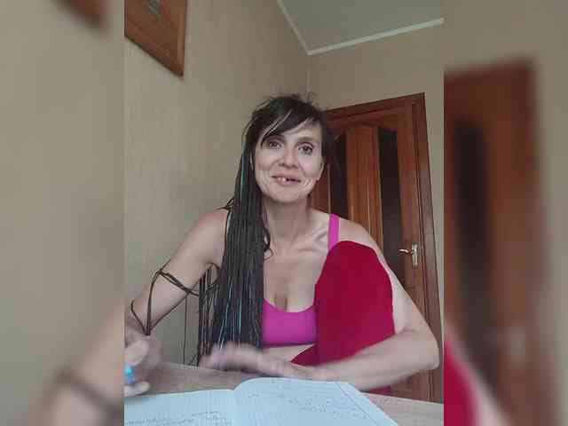 Hellenalonenochka webcam
