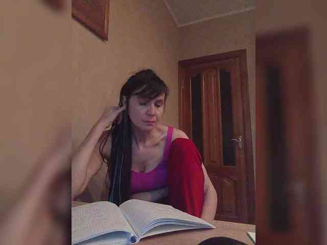 Hellenalonenochka webcam