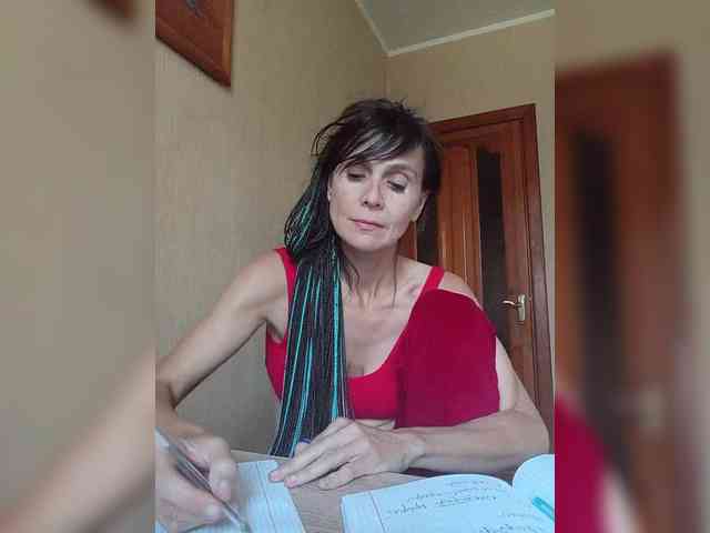 Hellenalonenochka webcam