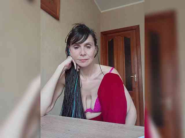 Hellenalonenochka webcam