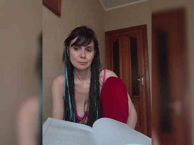 Hellenalonenochka webcam