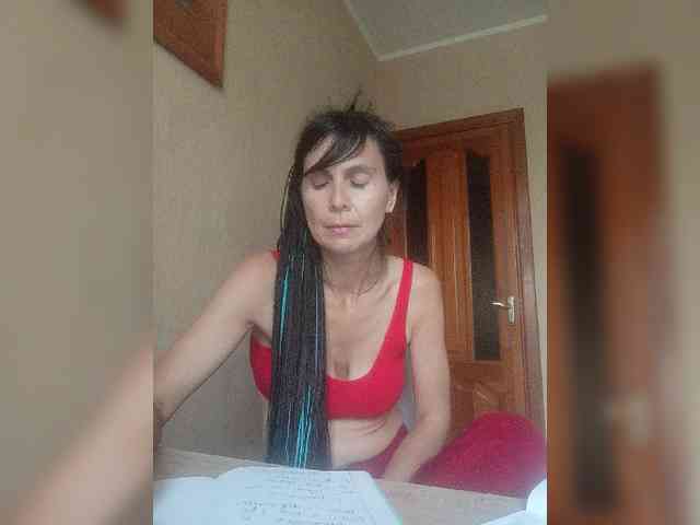 Hellenalonenochka webcam