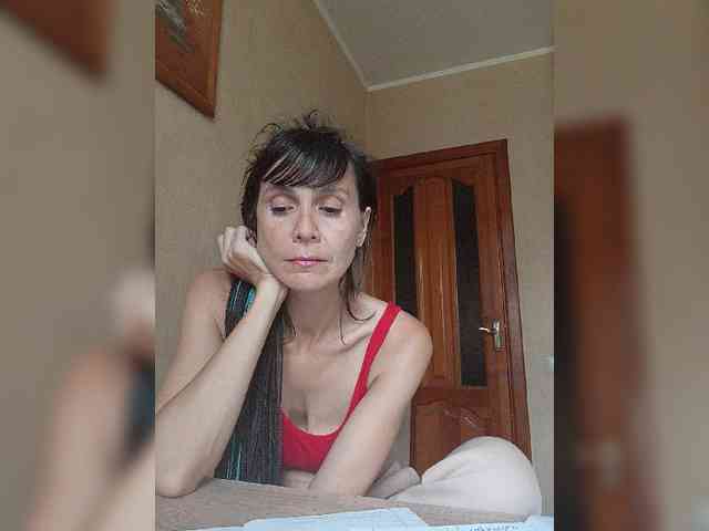 Hellenalonenochka webcam