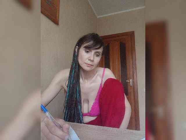 Hellenalonenochka webcam
