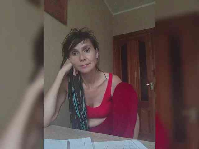 Hellenalonenochka webcam