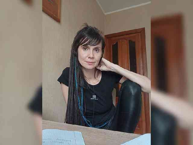 Hellenalonenochka webcam