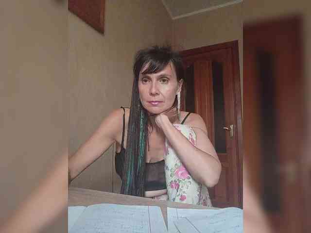 Hellenalonenochka's webcam live show