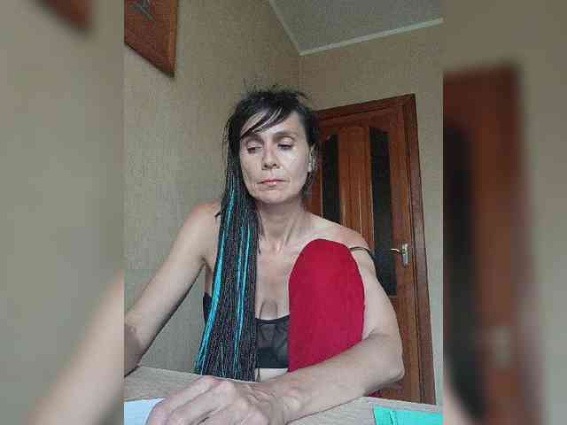 Hellenalonenochka webcam