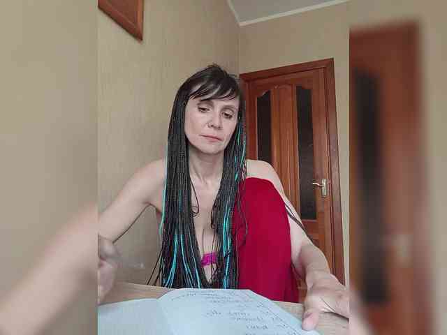 Hellenalonenochka webcam