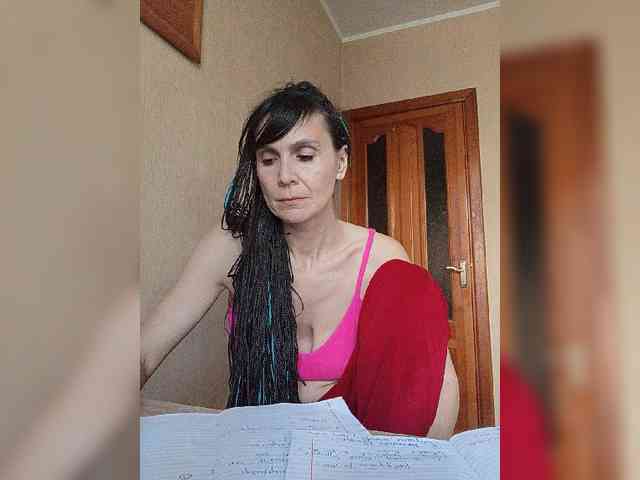 Hellenalonenochka webcam