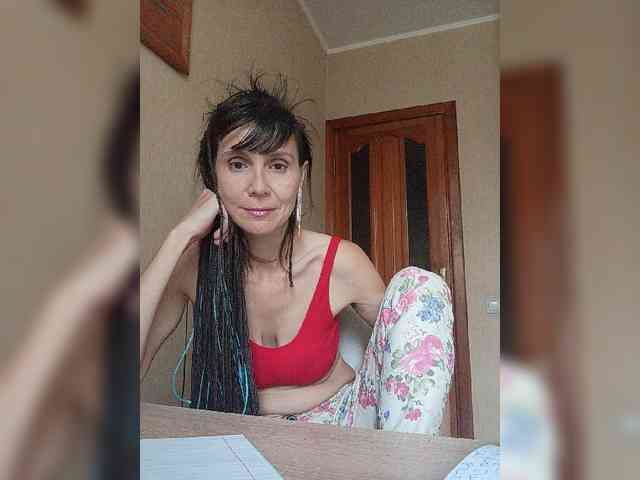 Hellenalonenochka webcam