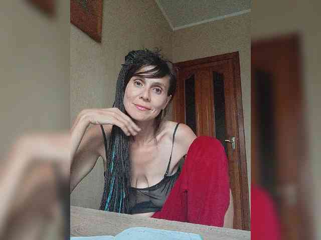 Hellenalonenochka webcam