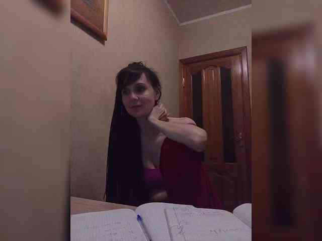 Hellenalonenochka webcam