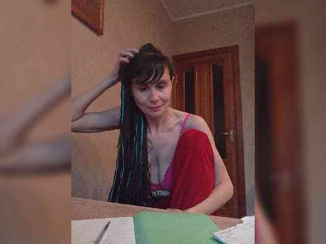 Hellenalonenochka webcam