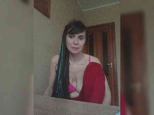 Hellenalonenochka webcam