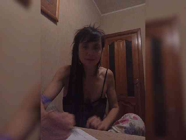Hellenalonenochka webcam