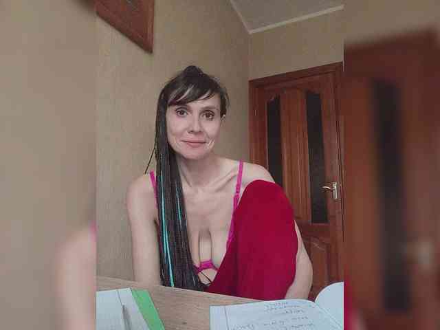Hellenalonenochka webcam