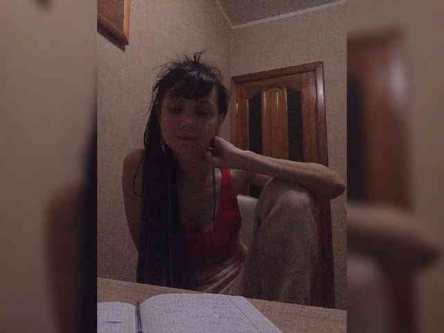 Hellenalonenochka webcam