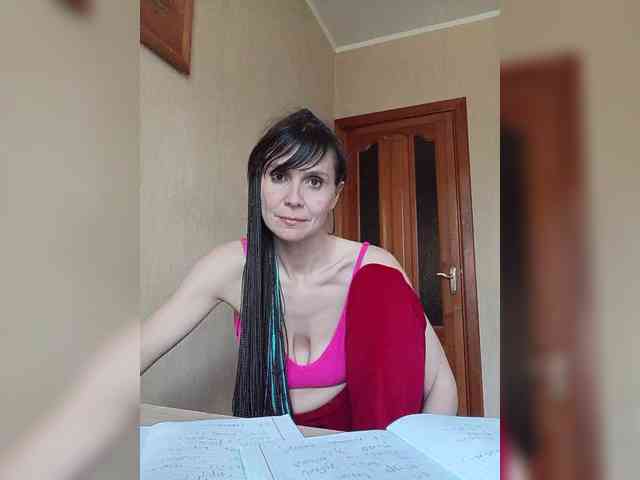 Hellenalonenochka webcam