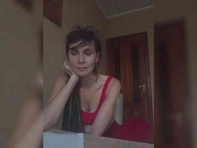 Hellenalonenochka webcam
