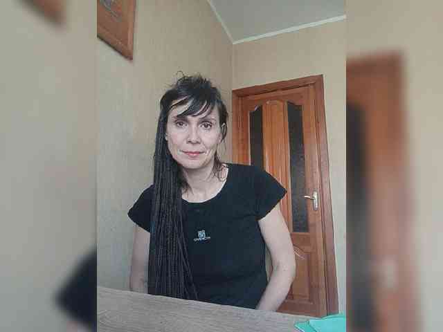 Hellenalonenochka webcam