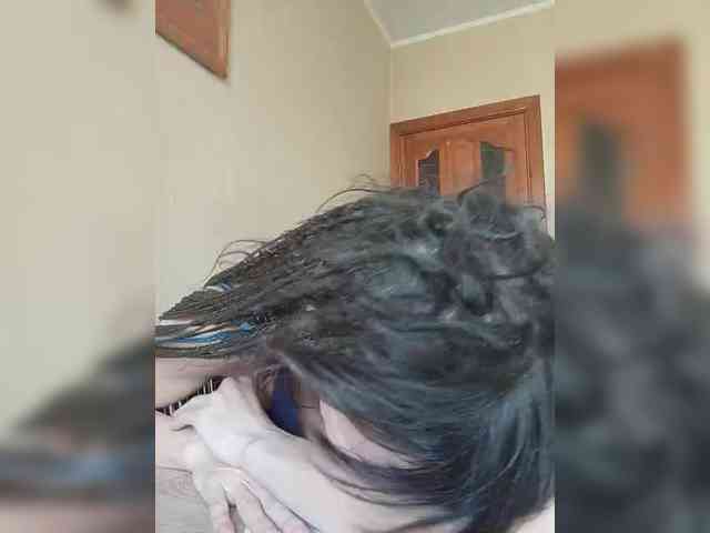 Hellenalonenochka webcam