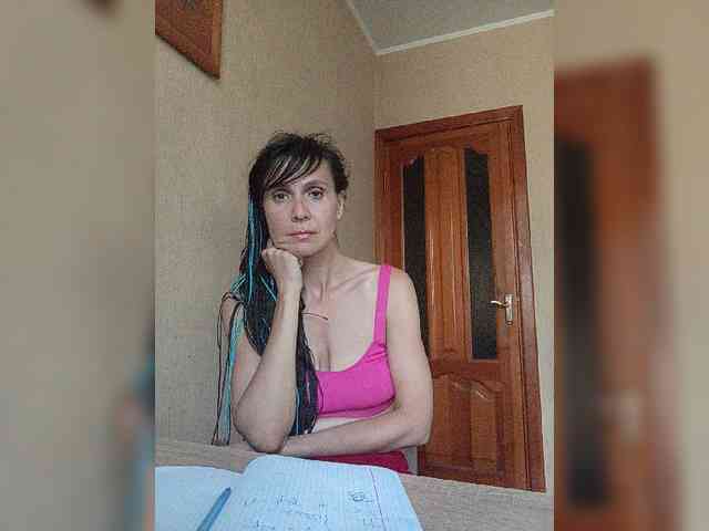 Hellenalonenochka webcam
