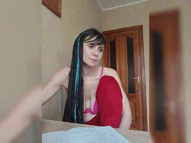 Hellenalonenochka webcam