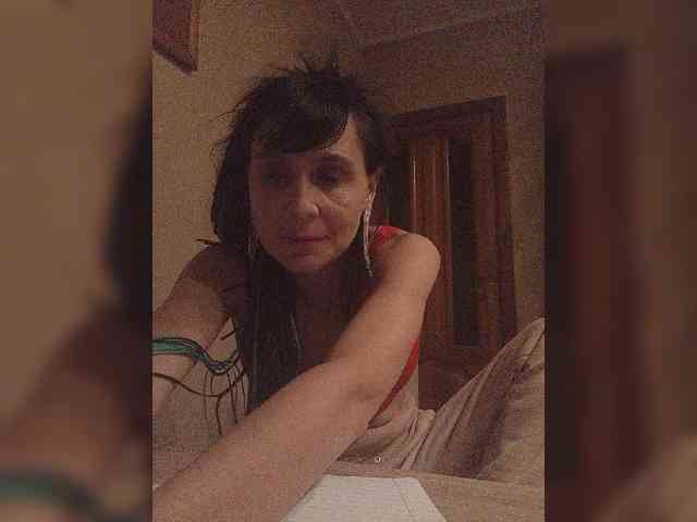 Hellenalonenochka webcam