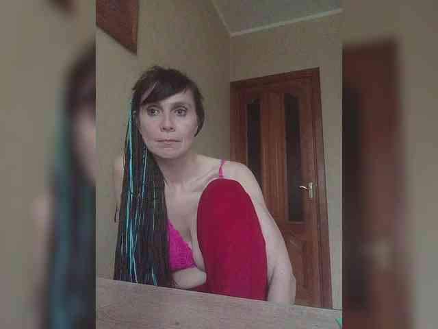 Hellenalonenochka webcam
