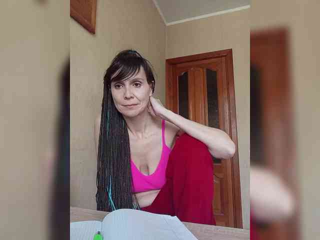 Hellenalonenochka webcam