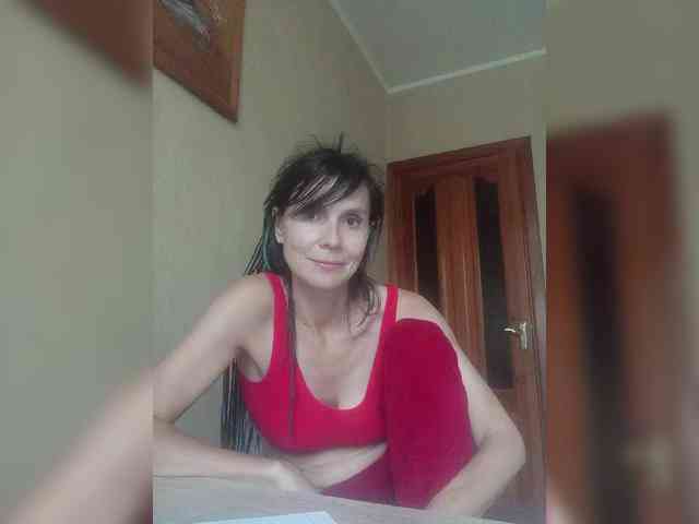 Hellenalonenochka webcam