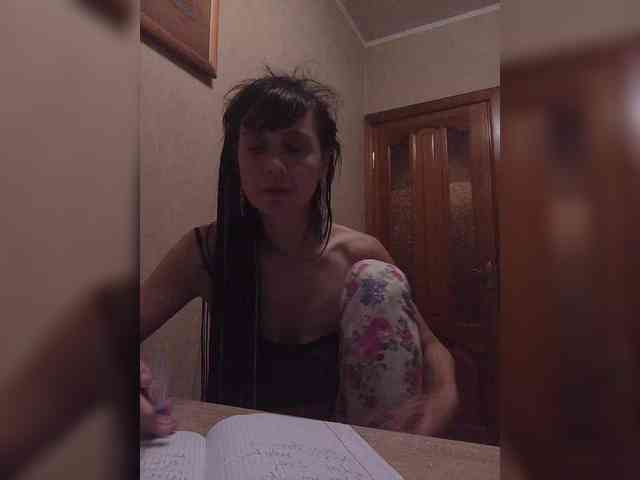 Hellenalonenochka webcam