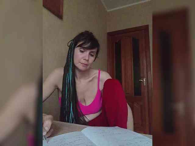Hellenalonenochka webcam